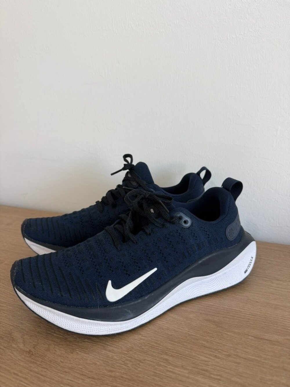 Nike Athletic Sneakers US 8.5 S020
